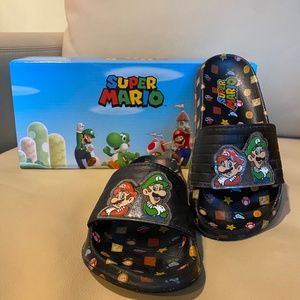 Super Mario sandals